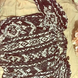 Semi sheet black and white blouse